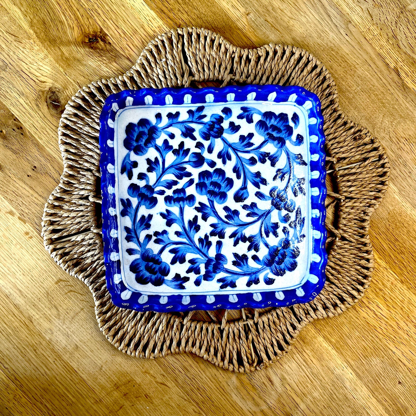 Waved Edge Square Plate