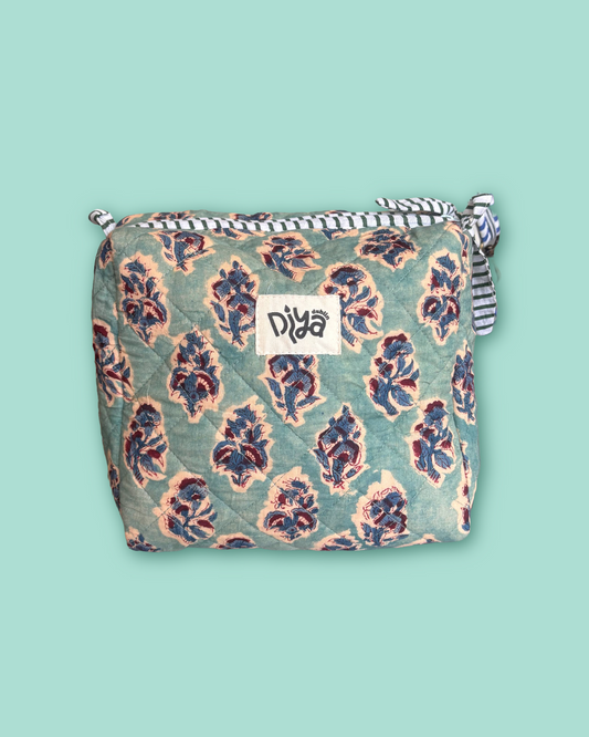Vintage Blue Floral Small Wash Bag