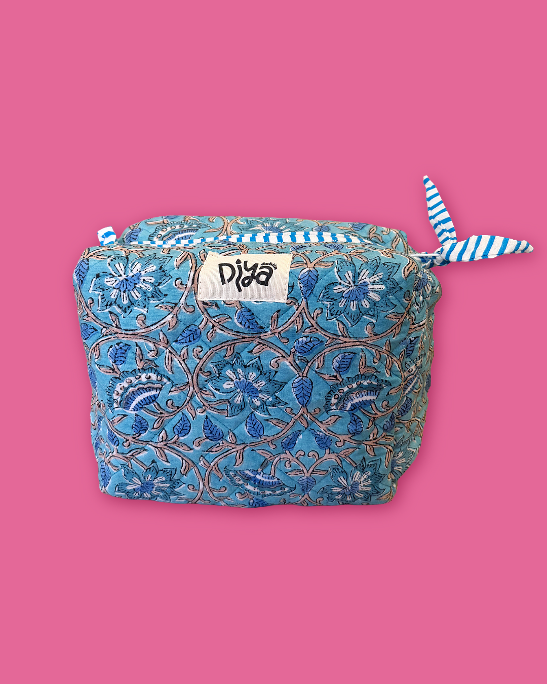 Blue Art-Deco Floral Medium Wash Bag