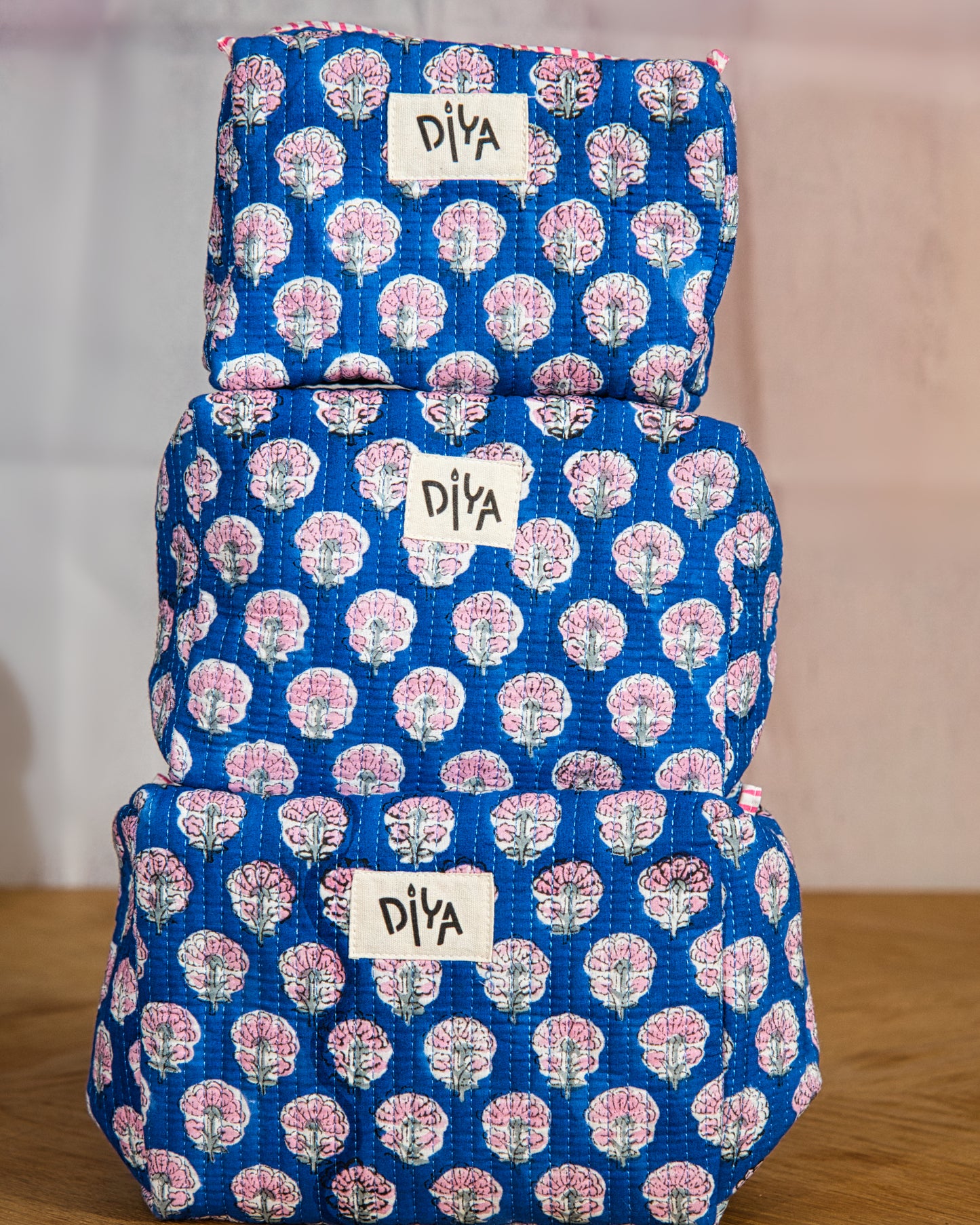 Blue Floral Medium Wash Bag