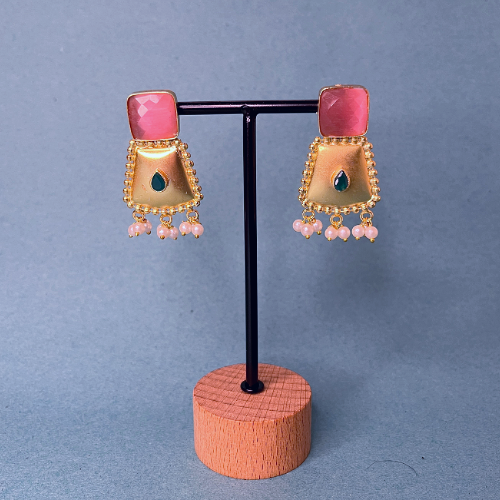Elegant Pink and Gold Imitation Earrings