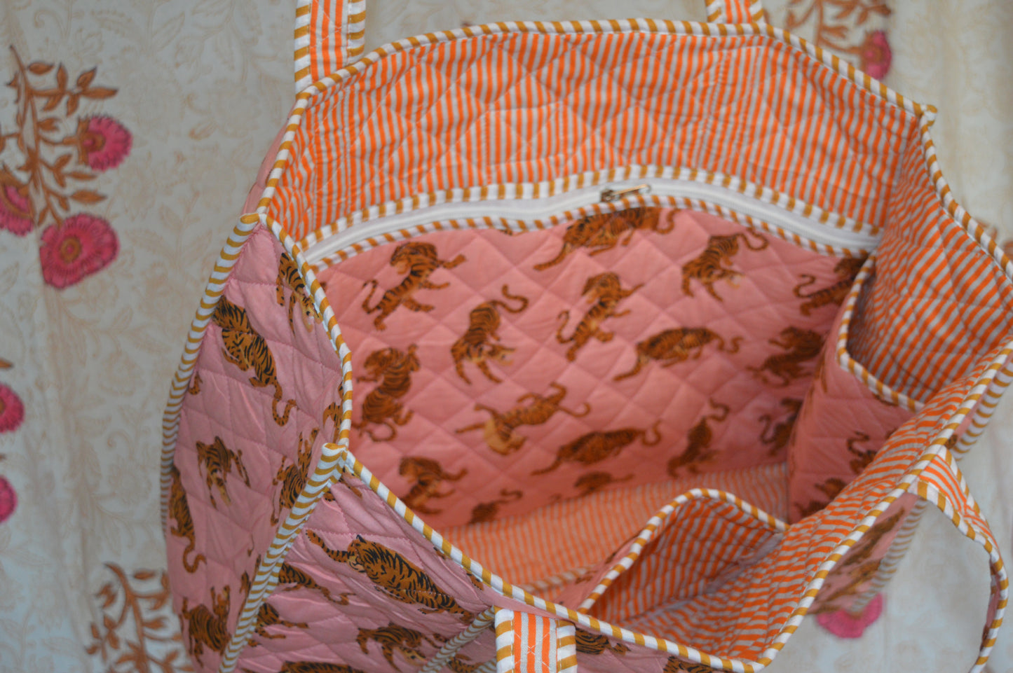 Bubble Gum Tiger Laptop Tote