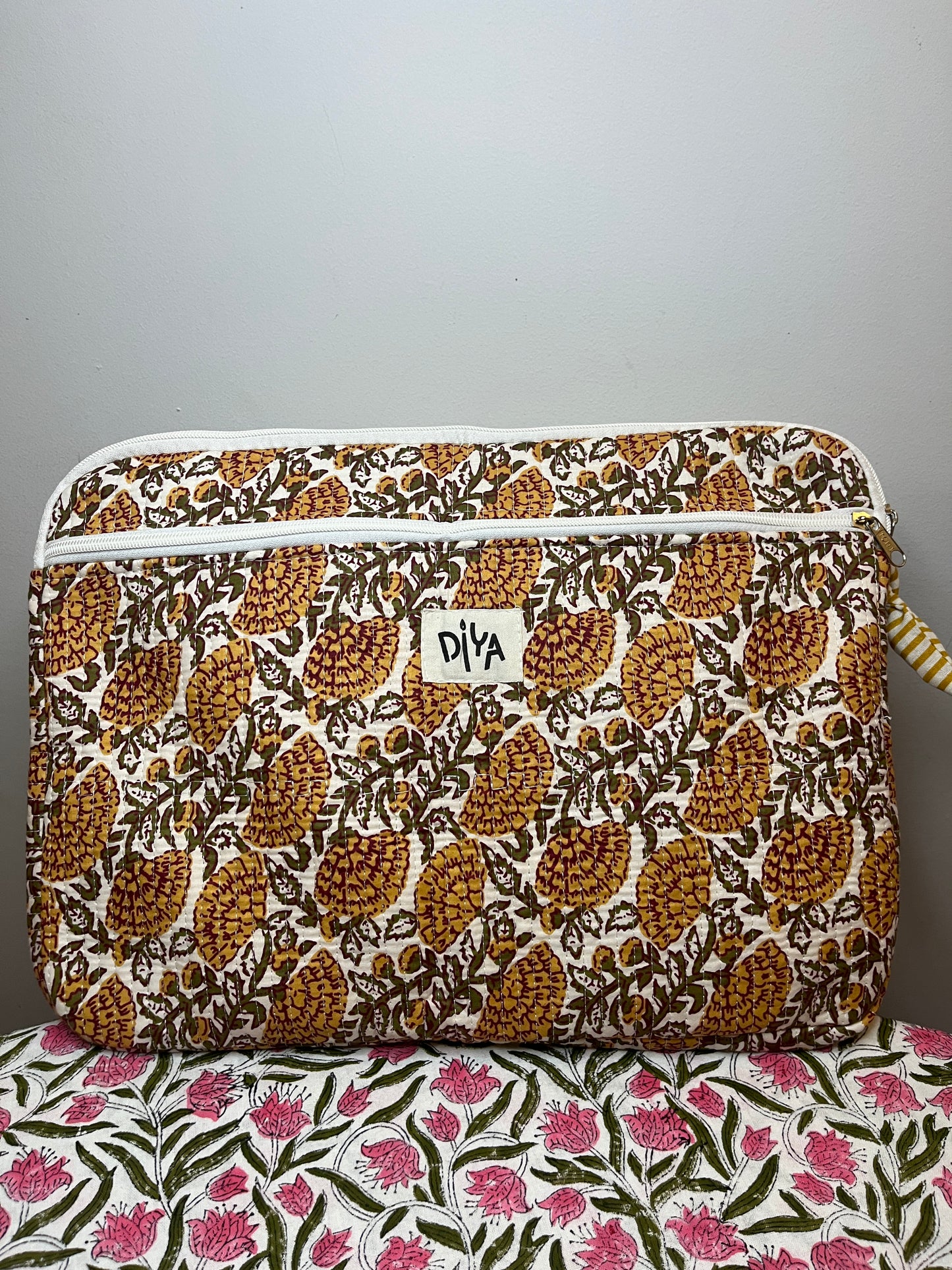 Rose Motif Cotton Laptop Sleeve